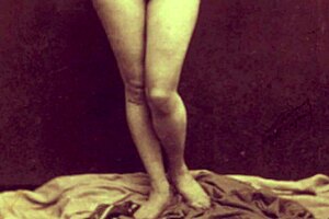 BAKER SPREADS HAIRY BEAVER WIDE