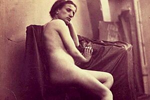 BAKER SPREADS HAIRY BEAVER WIDE