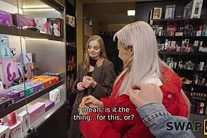 Swap4k Hot Girl and Cuckold Boyfriend Dive into Kinky Masquerade