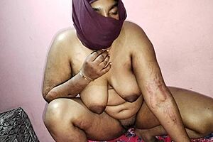 OMG, Bhabhi struggled sucking but cleaned up for easier action! 😜