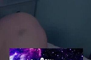 Mr. Magic surprises the redhead BBW Julie Ginger while she is in the act