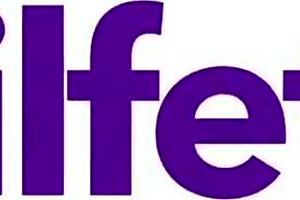 i feel my stepbrother's big cock throbbing as he cums inside my wet pussy