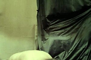 Povedz, otrok, pripravený na verejné šľahanie teraz?