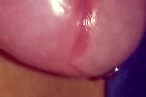 glande baboso se excita pensando en ti con toques suaves