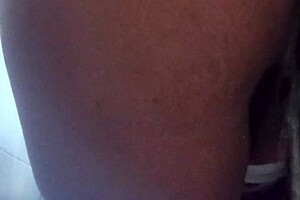 Stepmother’s accident while taking a bath in a homemade video