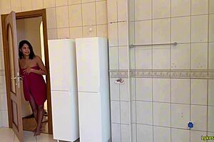 fucked stepdaughter pussy in bathroom with piss