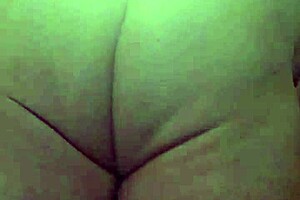 verification video of shaved pussy squirting