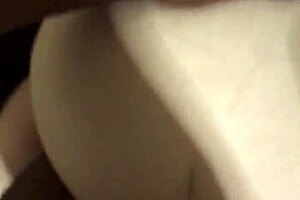 Meeting an Older Caucasian Woman on Tinder