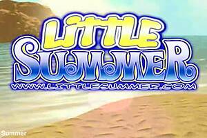 horny lesbians kiss and use dildos on each other