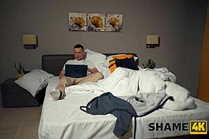 แม่กับหนุ่มต้องห้าม