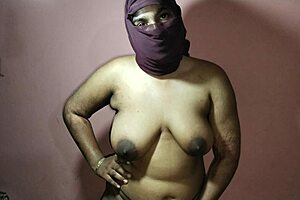 stepmom gives back massage