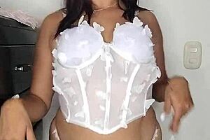 Fat Latina Housewife Flashes And Seduces For Hard Fucking