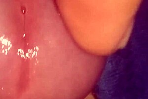 glande baboso se excita pensando en ti con toques suaves