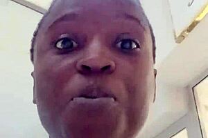 nigerian bitch visits west hills mall, ends up masturbating in bathroom