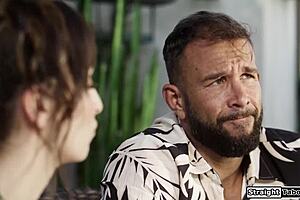 Se on minun poikani naida askeläitisi ajeltua pillua syvältä ja kovaa