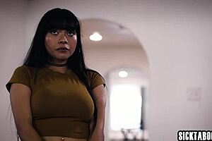 house owner craved that babe's sweet ass and claimed it