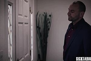 house owner craved that babe's sweet ass and claimed it