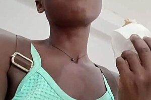 Fierce African lady's mall visit ends in solo pleasure