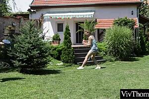 Girlfriends Make Up with Pussy Licking