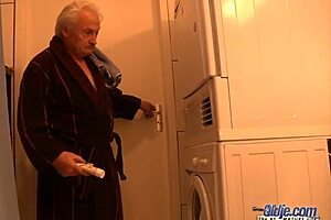 Beautiful teen gets intimate with puzzled older neighbor