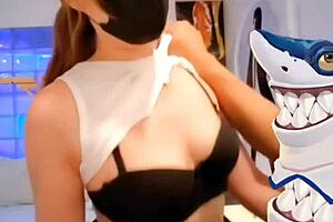 Olga Aoki deepthroats and moans loudly with slaps! 😈