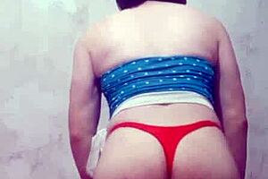 Carolcross Twerking in Thong Pantyhose