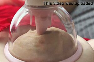 Colombian brunette enjoys nipple licking on bed