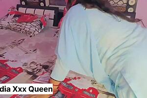 Young Indian housewife enjoys hot sex with devar ji
