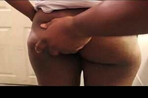 Sexy Ebony Babes Fart Loud