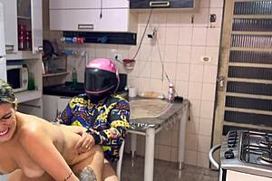 Blonde wife naked at door fucks delivery guy with wet pussy creampie.