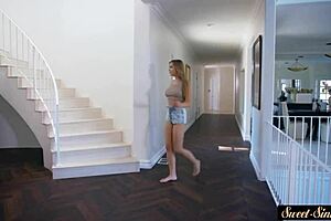 Teen Screwed in Kitchen