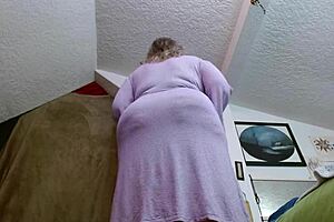 Dawnskye1962 Unleashes Giantess Fetish! Curvy Ass And Big Tits Dominate!