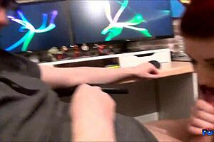 Natsuka squirts from teasing, what a surprise!