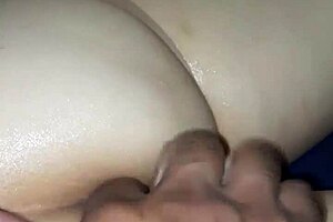 A guy gives his naked wife a relaxing massage that turns into intimate masturbation