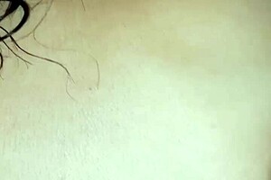 A guy gives his naked wife a relaxing massage that turns into intimate masturbation