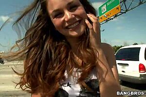 the babe enjoys her toes being sucked passionately by the guy