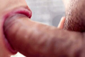 Amateur homemade anal leaves her feeling intense pleasure