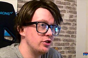 Natsuka squirts from teasing, what a surprise!