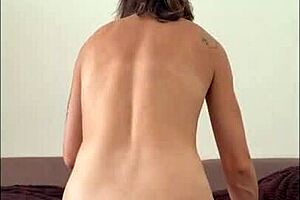 Hot Sexy Milf Cassiemua Fingers Her Pussy Raw