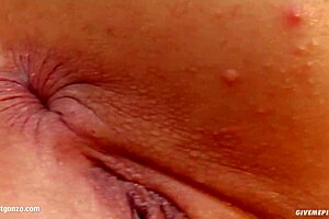 Eliza Performs Solo Close-Up Fingering