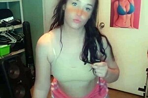 Catherine Grey Twerks Her Big Ass On Snapchat