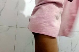 Desi Indian girl showing her boobs and pussy in a video