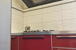 Hot Girl Cleans Stove, Shows Big Ass Masturbation