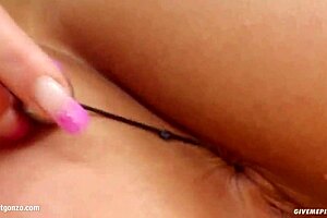 Eliza Performs Solo Close-Up Fingering