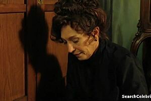 Leonor Watling oszałamia małymi cyckami w seksownej scenie ręcznego lodzika z 2004