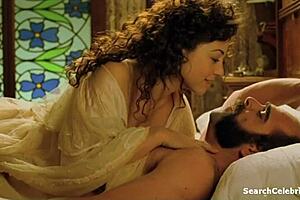 ลีโอนอร์ วอตลิง ตะลึงด้วยนมเล็กในฉากจับควยเซ็กซี่ 2004