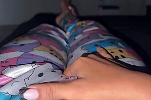 I love to be jerked off before going to the university