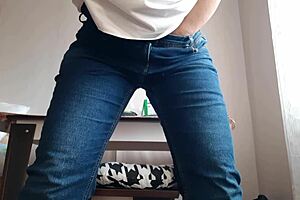 Hot secretary with big tits masturbates to orgasm in the office