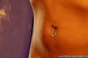 Indian Girlfriend Strips Down Slowly for Erotic Teasing in Private Show