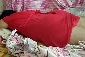 wild hot desi girlfriend in red gets a hot body massage from her friend's old man